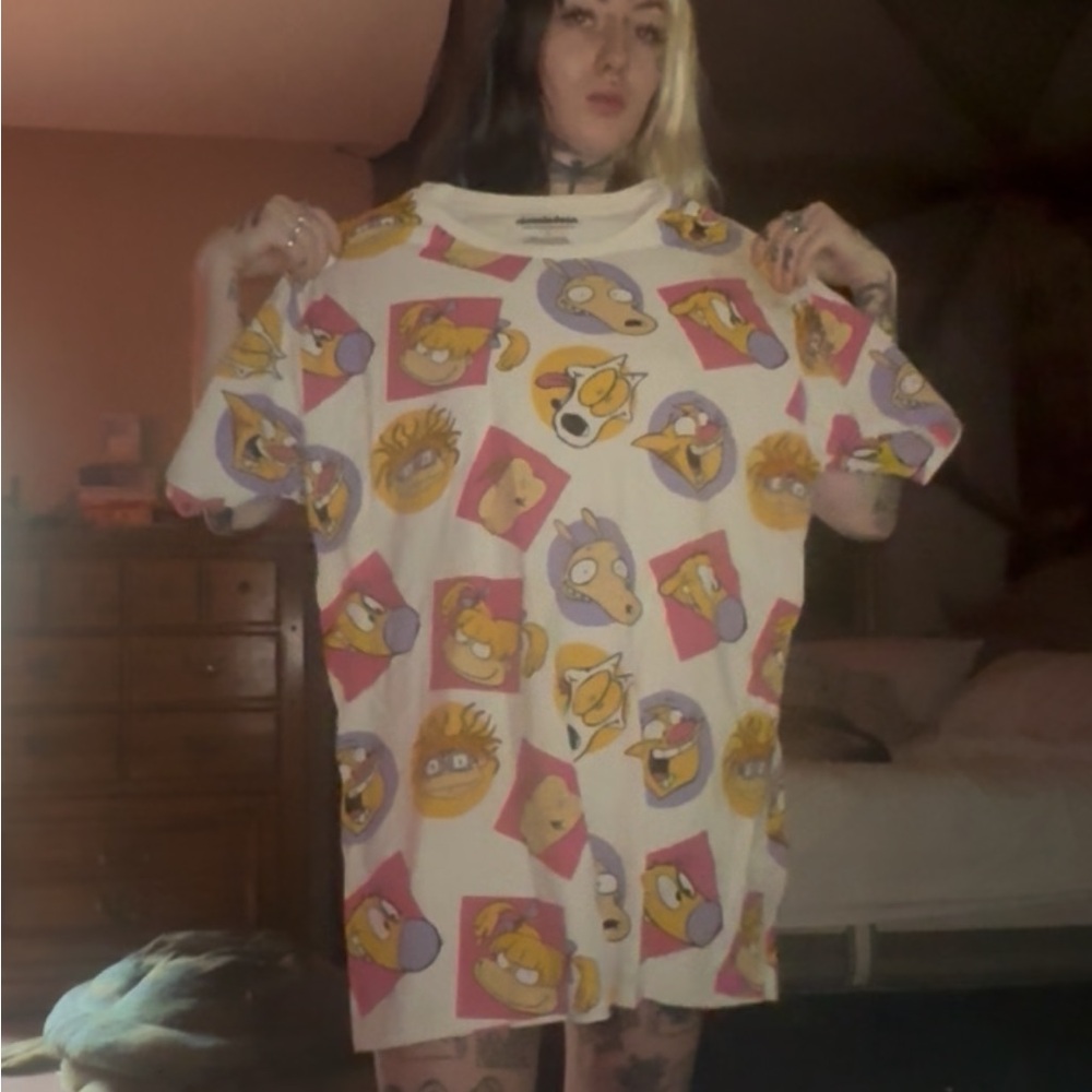 Nickelodeon White and Pink Graphic Tee